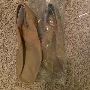 Tan Bloch jazz shoes